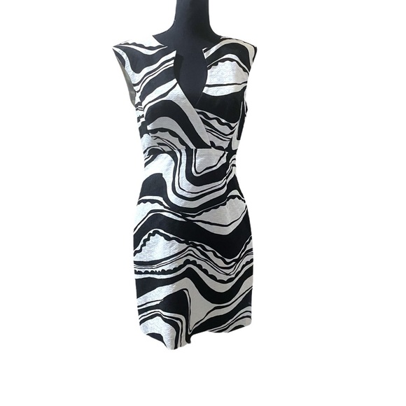 TRINA TURK Patterned Black & White Sleeveless Dress Women’s Size 8 Full Lining - Picture 15 of 15